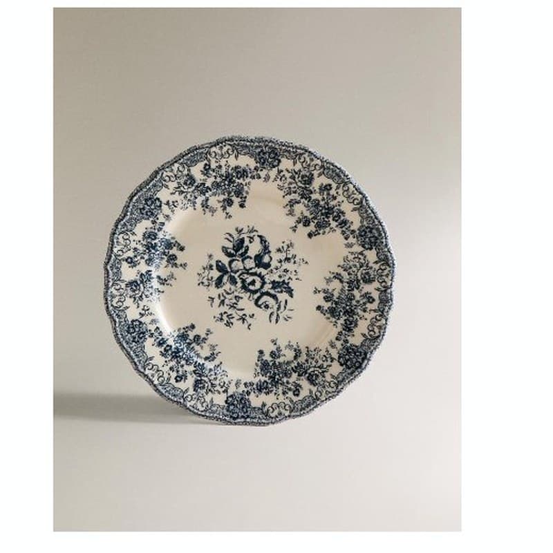 Prato raso de cerâmica com estampa floral