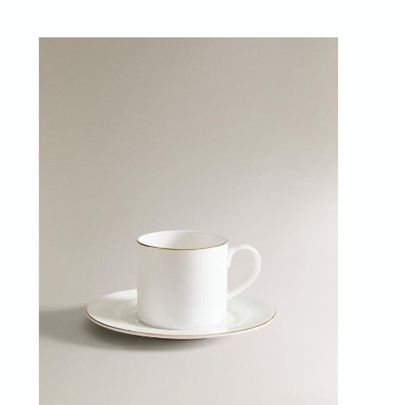 Xícara de chá com prato bone china com borda